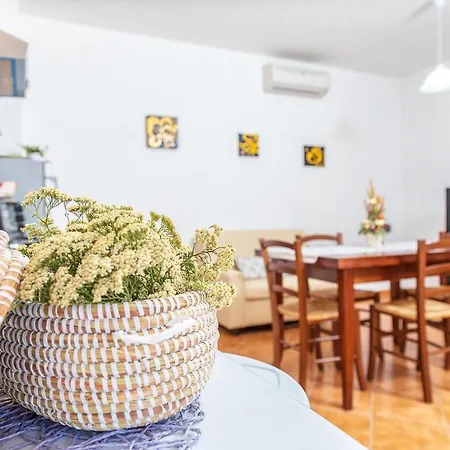 Usuonu Apartment